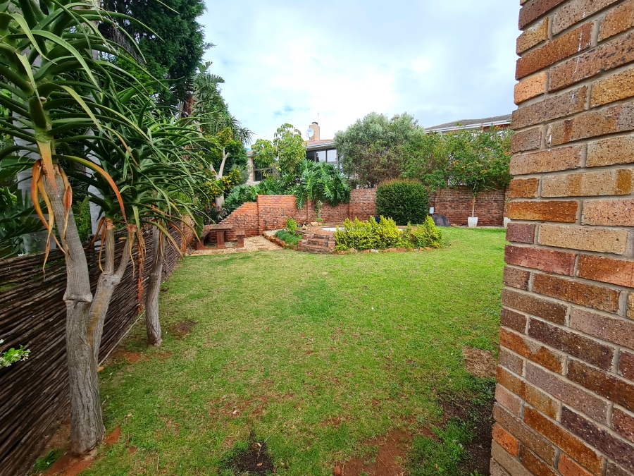 4 Bedroom Property for Sale in Noorsekloof Eastern Cape